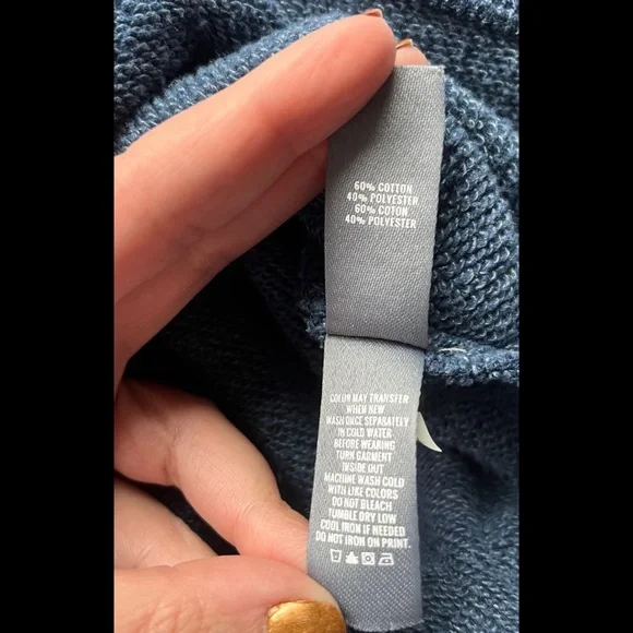 ✨ 2x HP ✨ "Sink or Swim" ✨ Sweatshirt ✨ - Picture 3 of 7